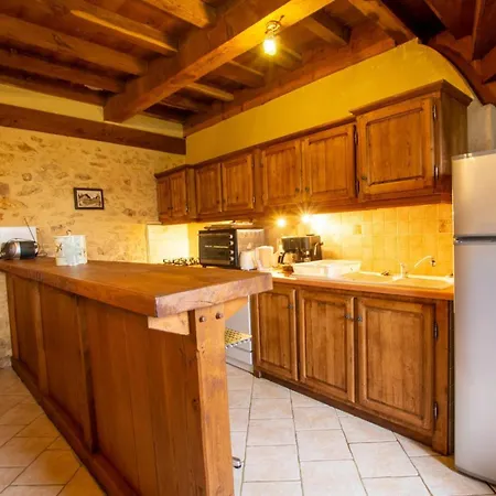 Maison Spacieuse Avec Piscine Privee Et Animaux Acceptes - Fr-1-616-355 בית כפרי *