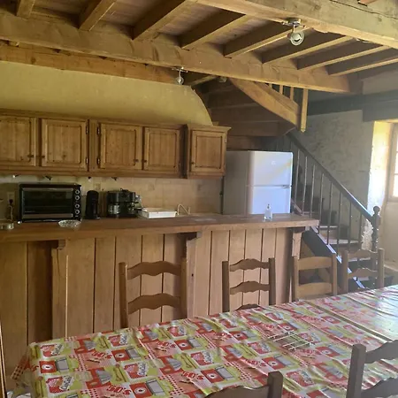 Maison Spacieuse Avec Piscine Privee Et Animaux Acceptes - Fr-1-616-355 *
